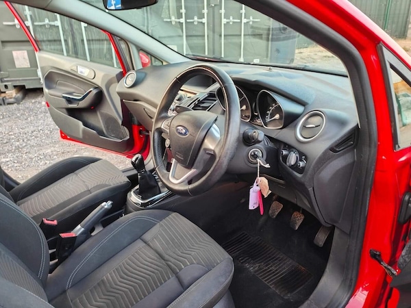 Used Ford Fiesta 2014 for sale - 75426271: Photo 9