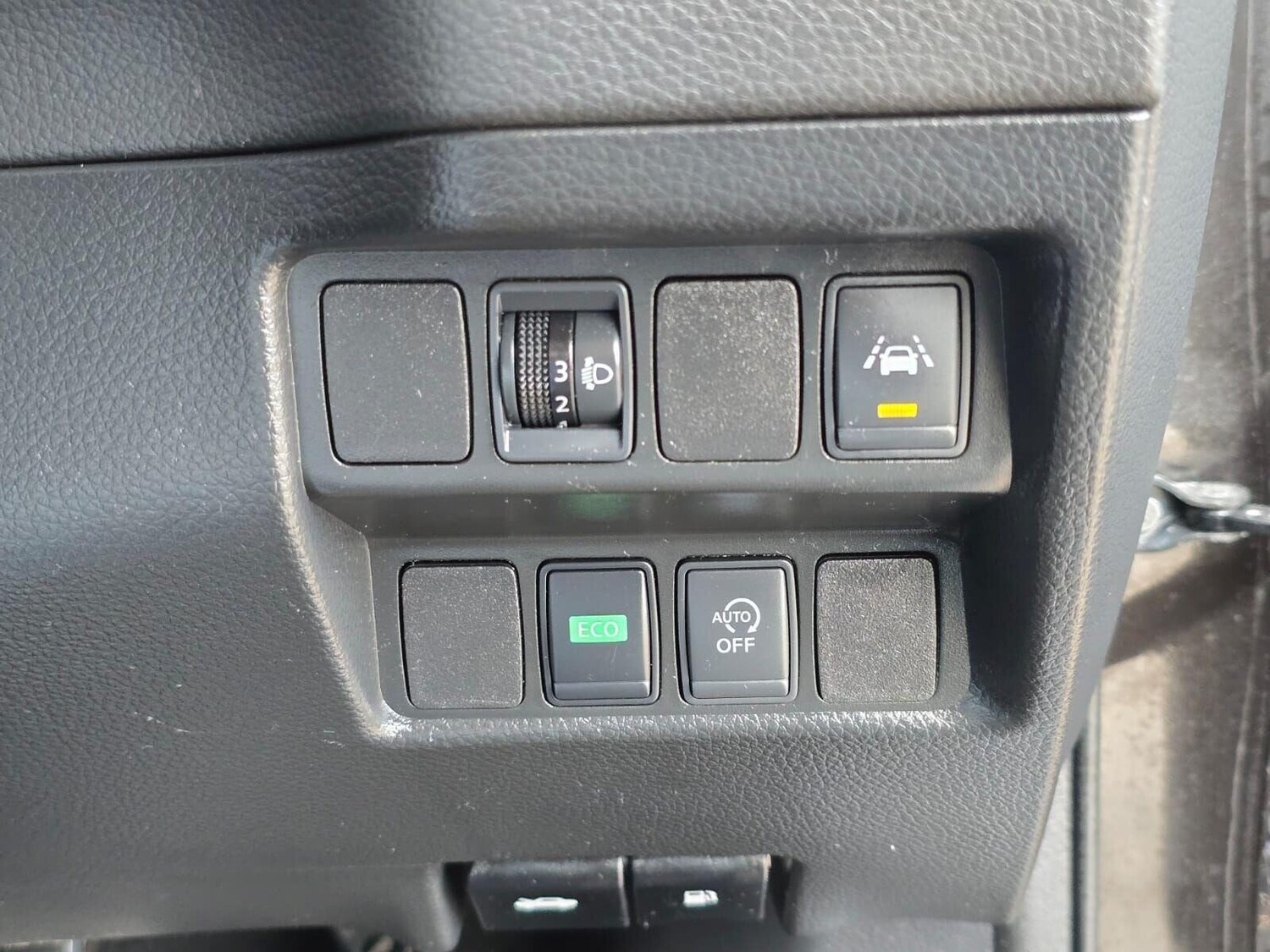 Used Nissan Qashqai 2018 for sale - 76045823: Photo 32