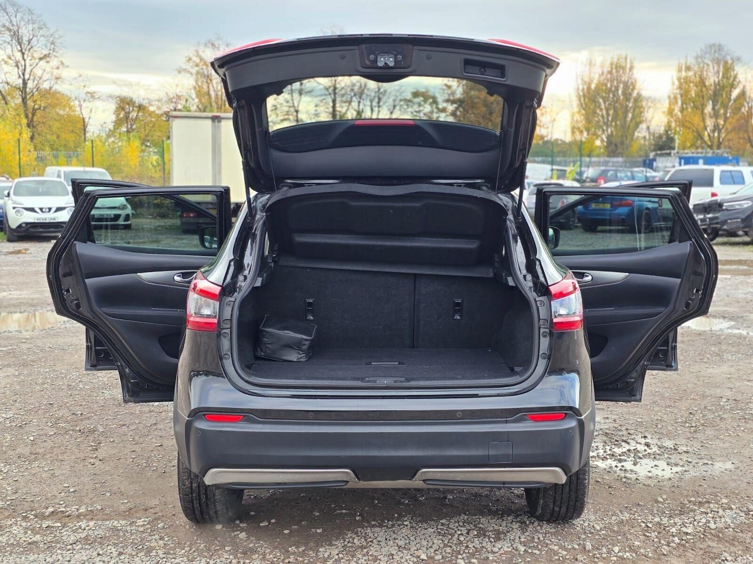 Used Nissan Qashqai 2018 for sale - 76045823: Photo 40