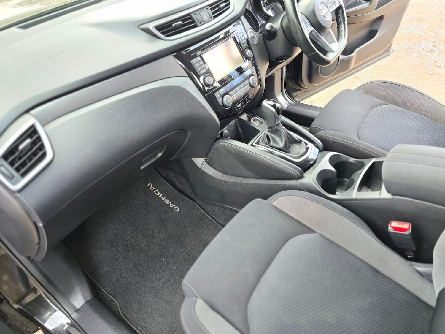 Used Nissan Qashqai 2018 for sale - 76045823: Photo 43