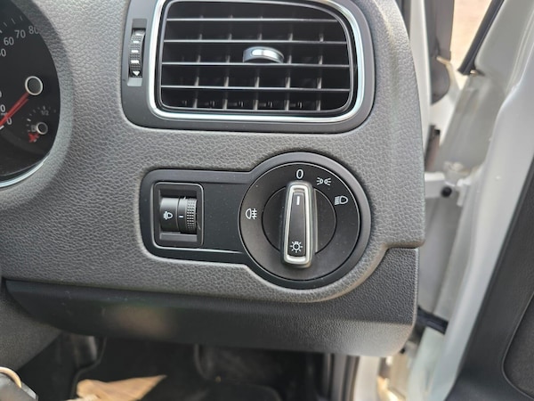 Used Volkswagen Polo 2014 for sale - 75426274: Photo 32
