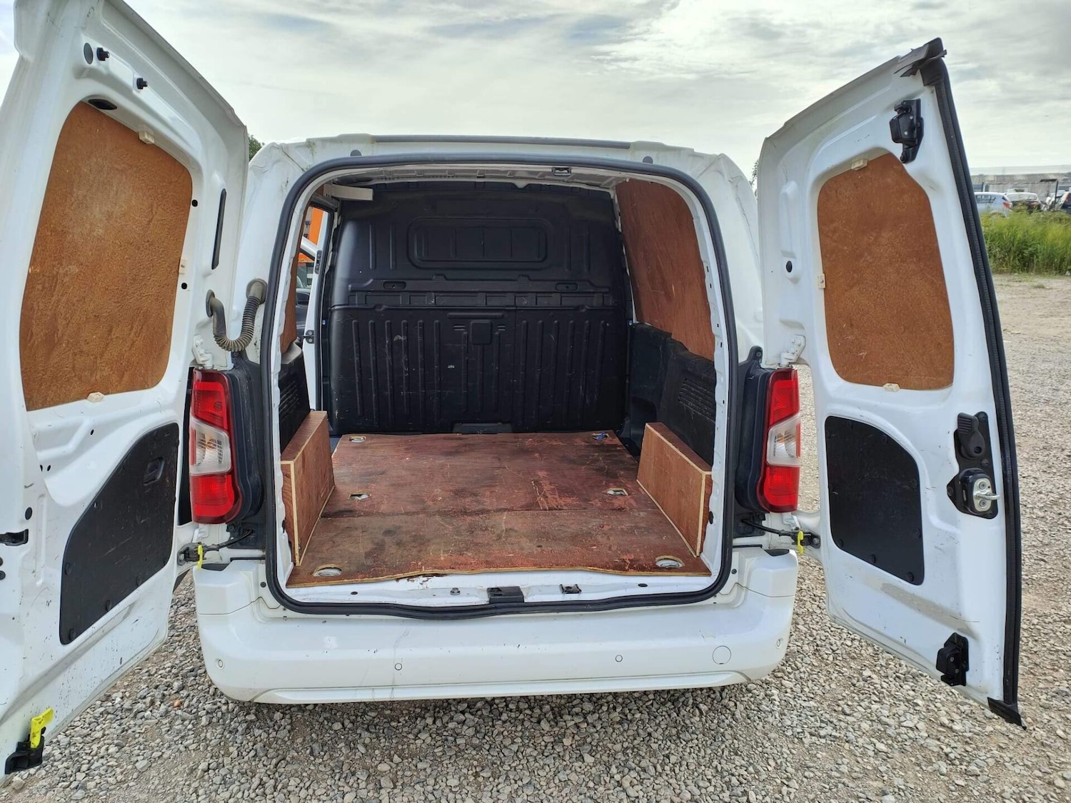 Used Vauxhall Combo 2020 for sale - 75426671: Photo 13