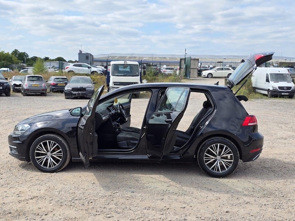 Used Volkswagen Golf 2018 for sale - 75136672: Photo 14