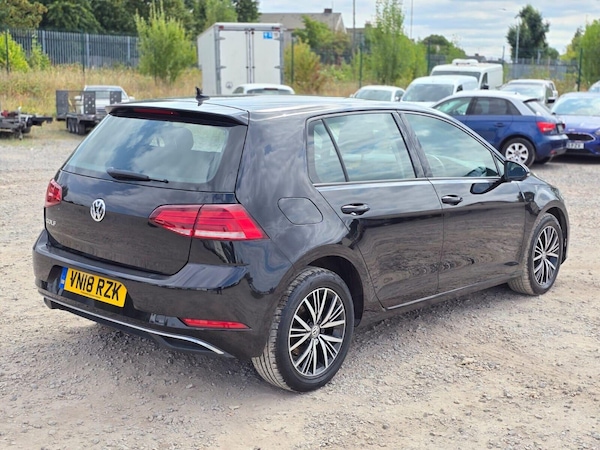 Used Volkswagen Golf 2018 for sale - 75136672: Photo 18