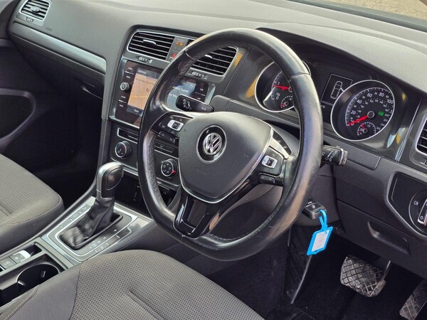 Used Volkswagen Golf 2018 for sale - 75136672: Photo 41