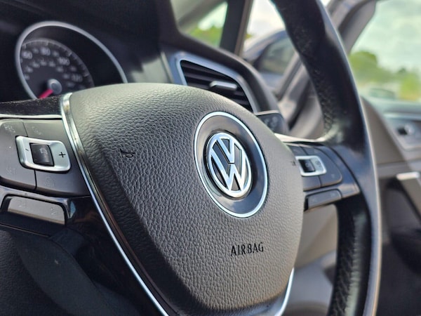 Used Volkswagen Golf 2018 for sale - 75136672: Photo 42