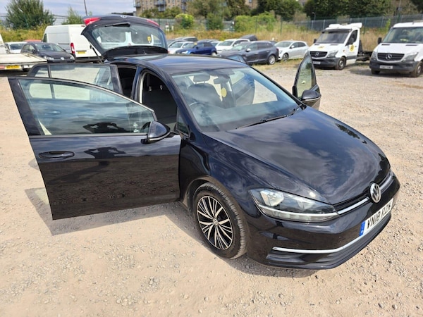 Used Volkswagen Golf 2018 for sale - 75136672: Photo 6