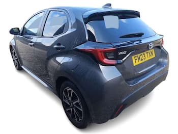 Used Toyota Yaris 2023 for sale - 79652479: Photo