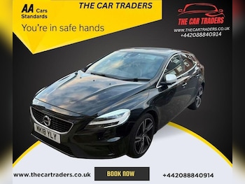 Used Volvo V40 2018 for sale - 76972535: Photo