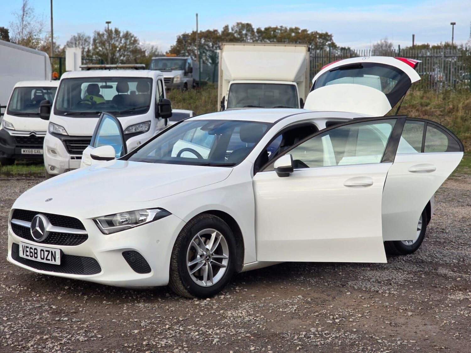 Used Mercedes-Benz A-Class 2018 for sale - 77365461: Photo 9