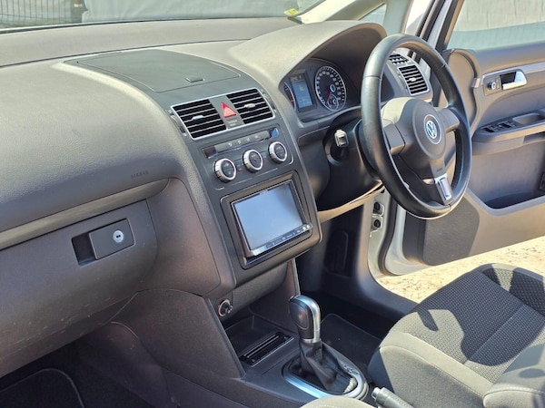 Used Volkswagen Touran 2014 for sale - 75053983: Photo 21