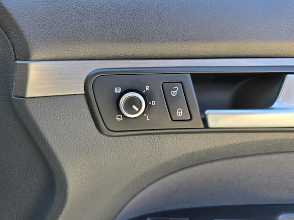 Used Volkswagen Touran 2014 for sale - 75053983: Photo 31