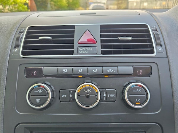 Used Volkswagen Touran 2014 for sale - 75053983: Photo 36