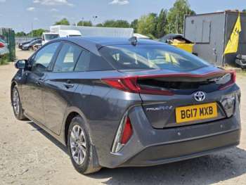 Used Toyota Prius 2017 for sale - 75054104: Photo
