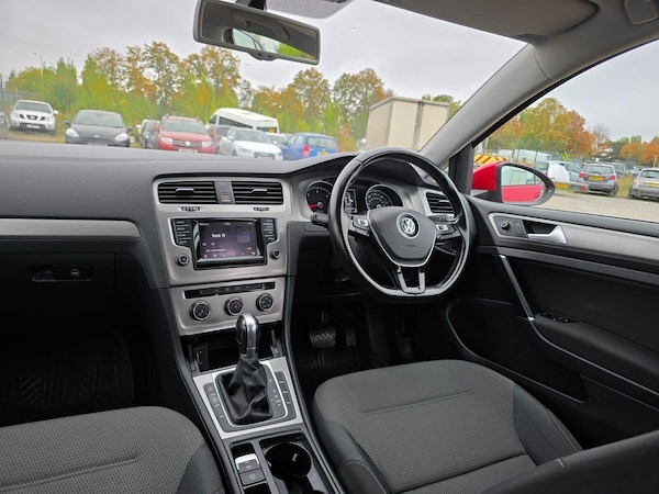 Used Volkswagen Golf 2014 for sale - 76273629: Photo 24