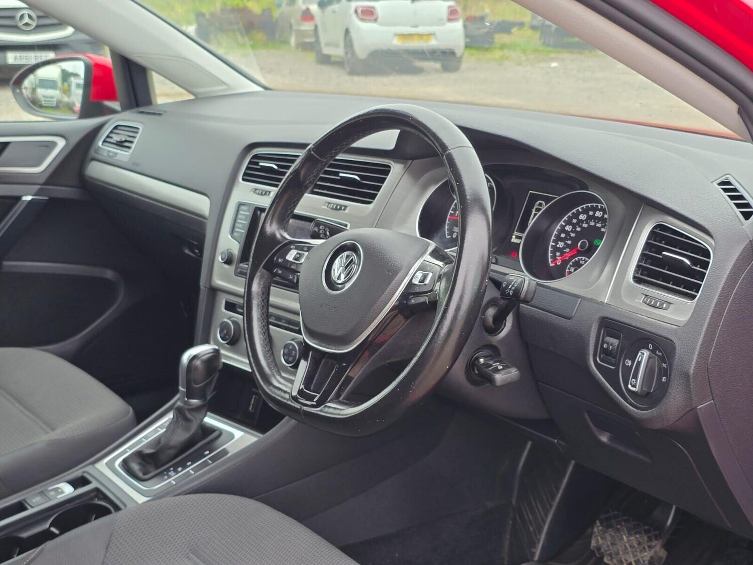 Used Volkswagen Golf 2014 for sale - 76273629: Photo 25