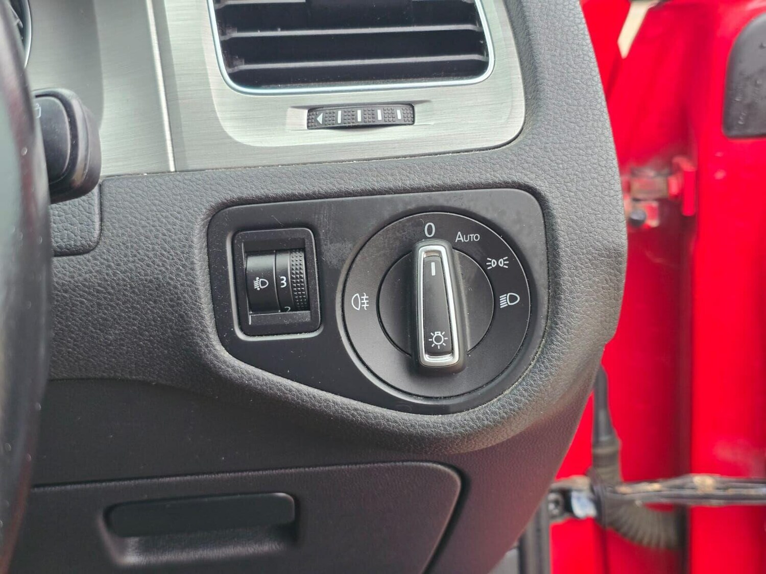 Used Volkswagen Golf 2014 for sale - 76273629: Photo 32