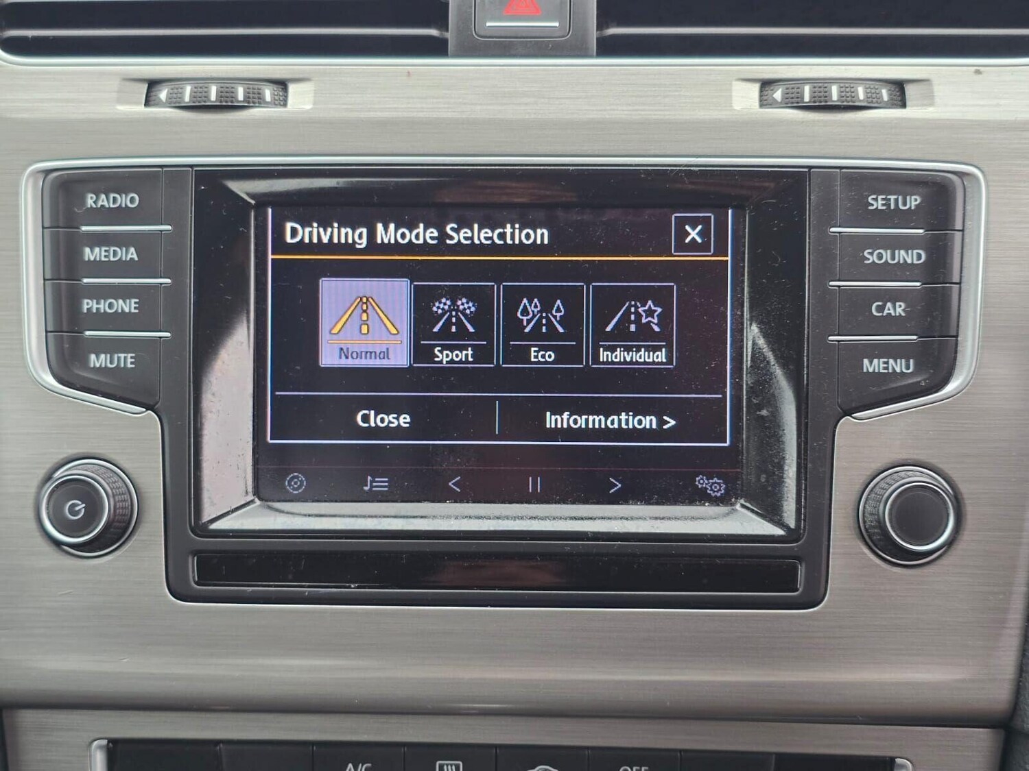 Used Volkswagen Golf 2014 for sale - 76273629: Photo 37