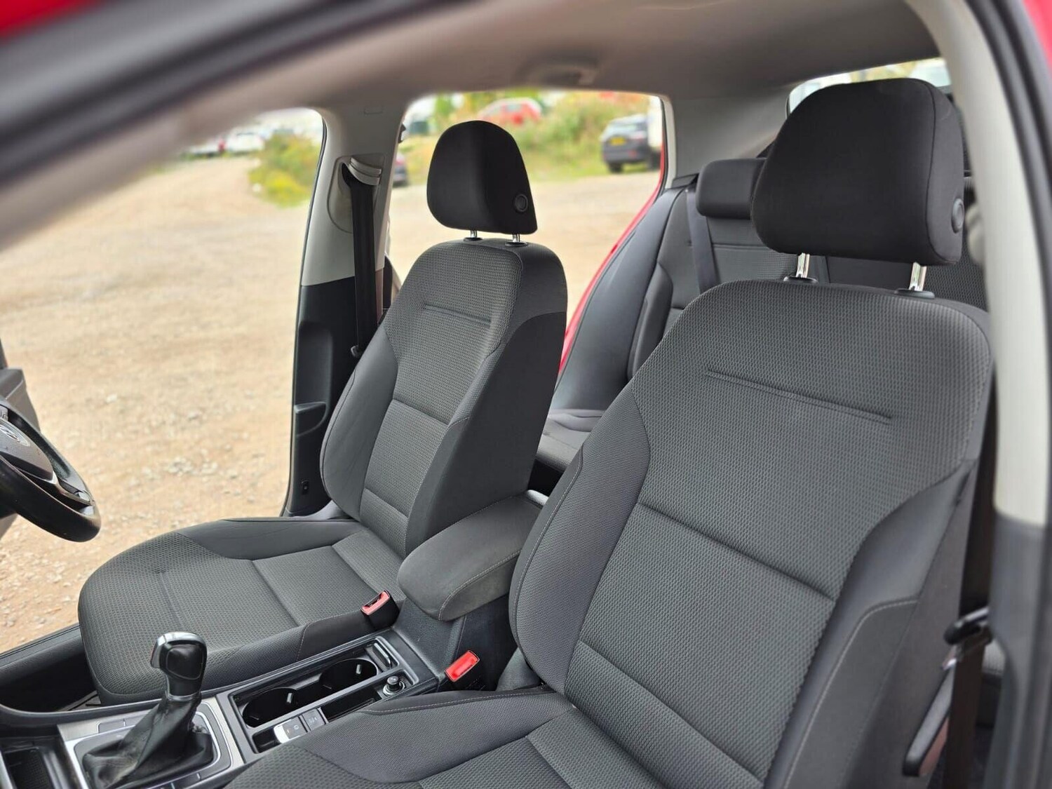 Used Volkswagen Golf 2014 for sale - 76273629: Photo 41