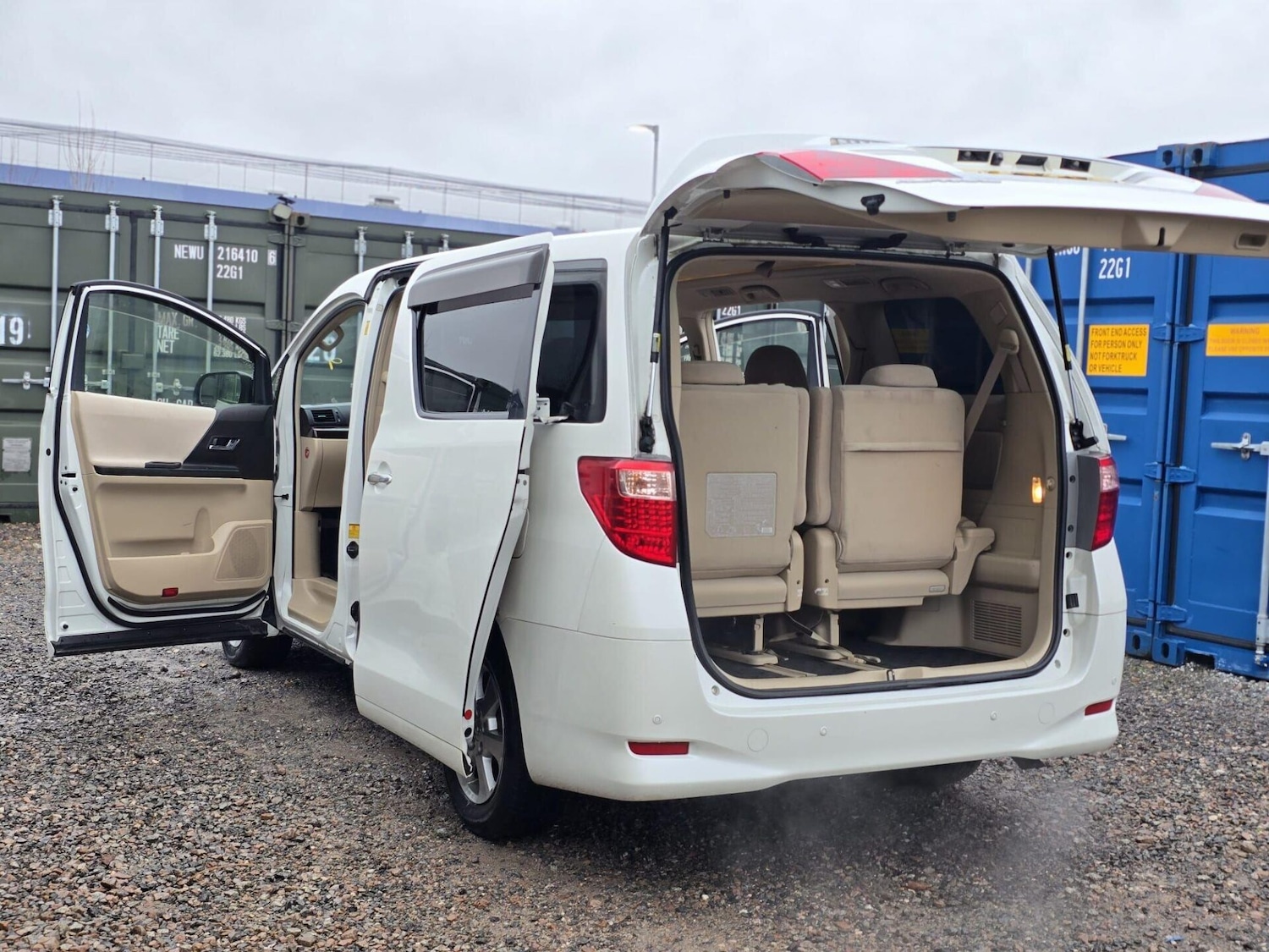 Used Toyota Alphard 2014 for sale - 77582422: Photo 3