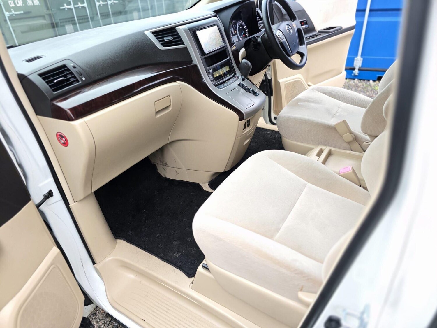 Used Toyota Alphard 2014 for sale - 77582422: Photo 52