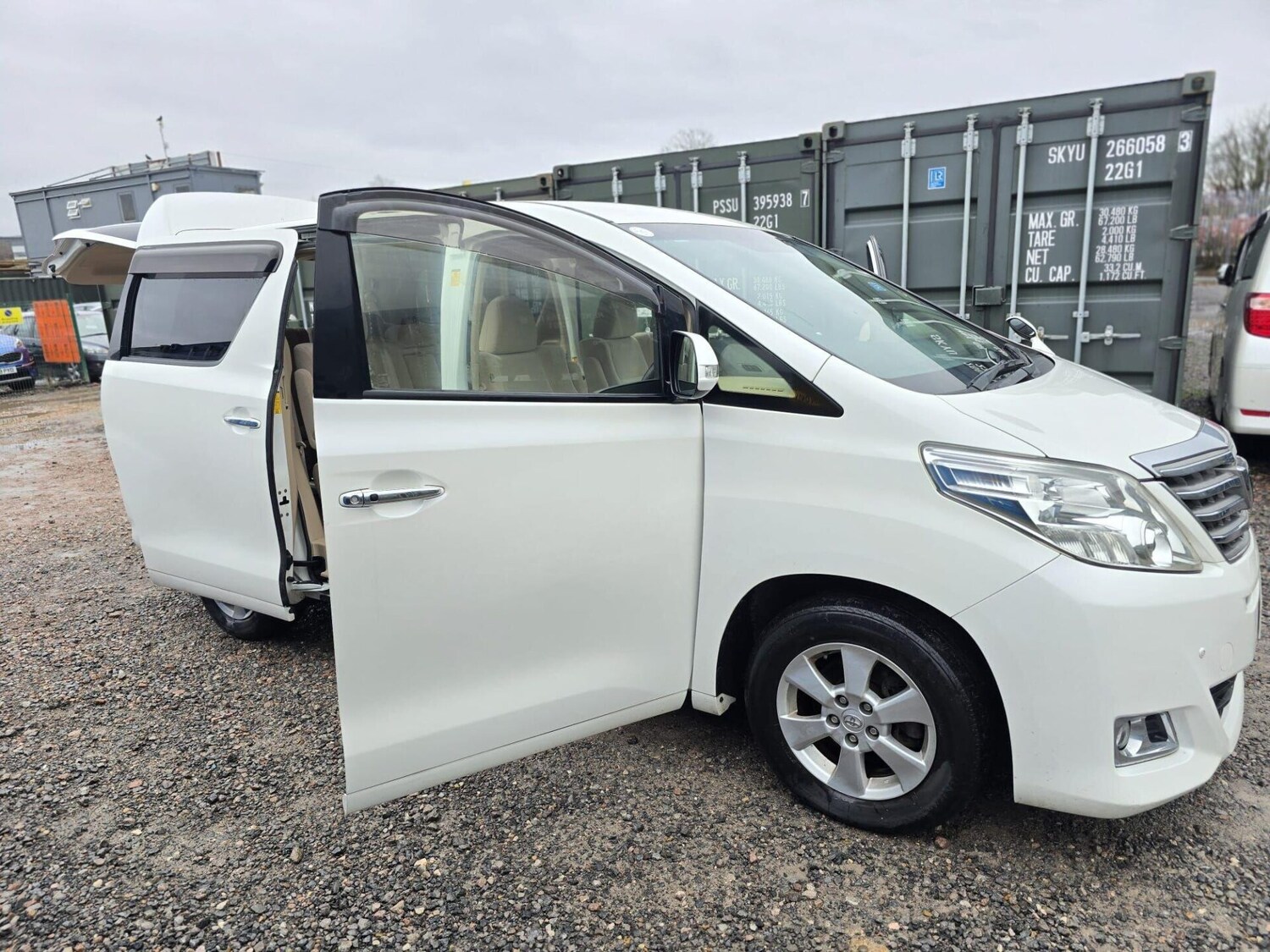 Used Toyota Alphard 2014 for sale - 77582422: Photo 8