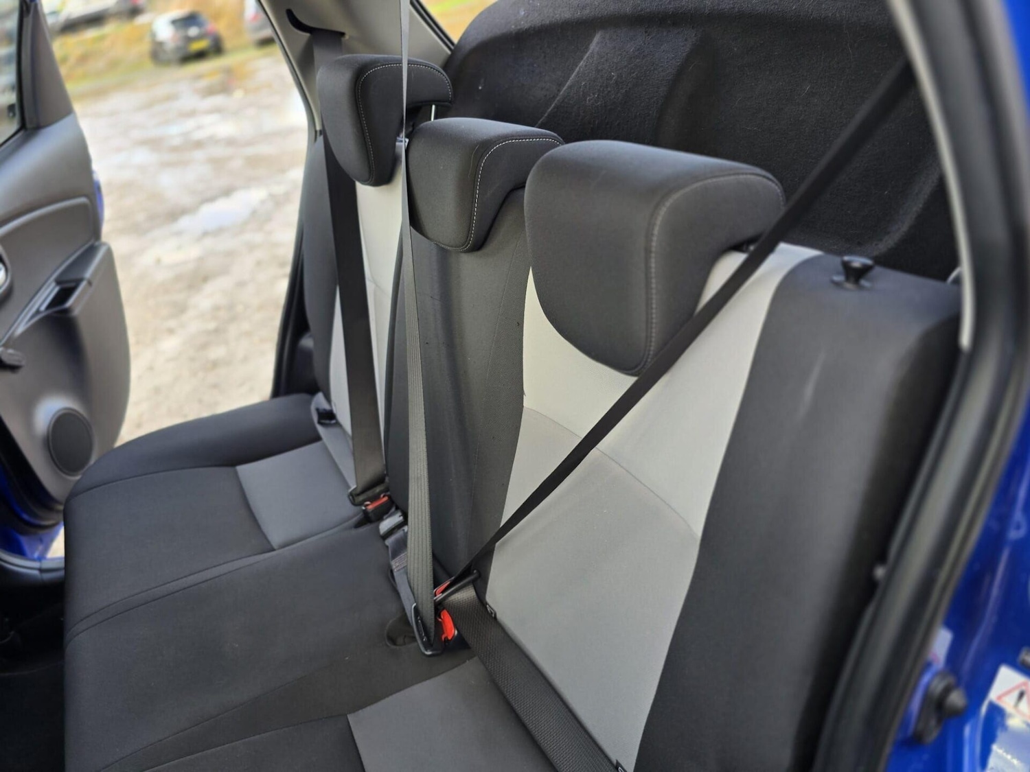 Used Toyota Yaris 2018 for sale - 76685609: Photo 24