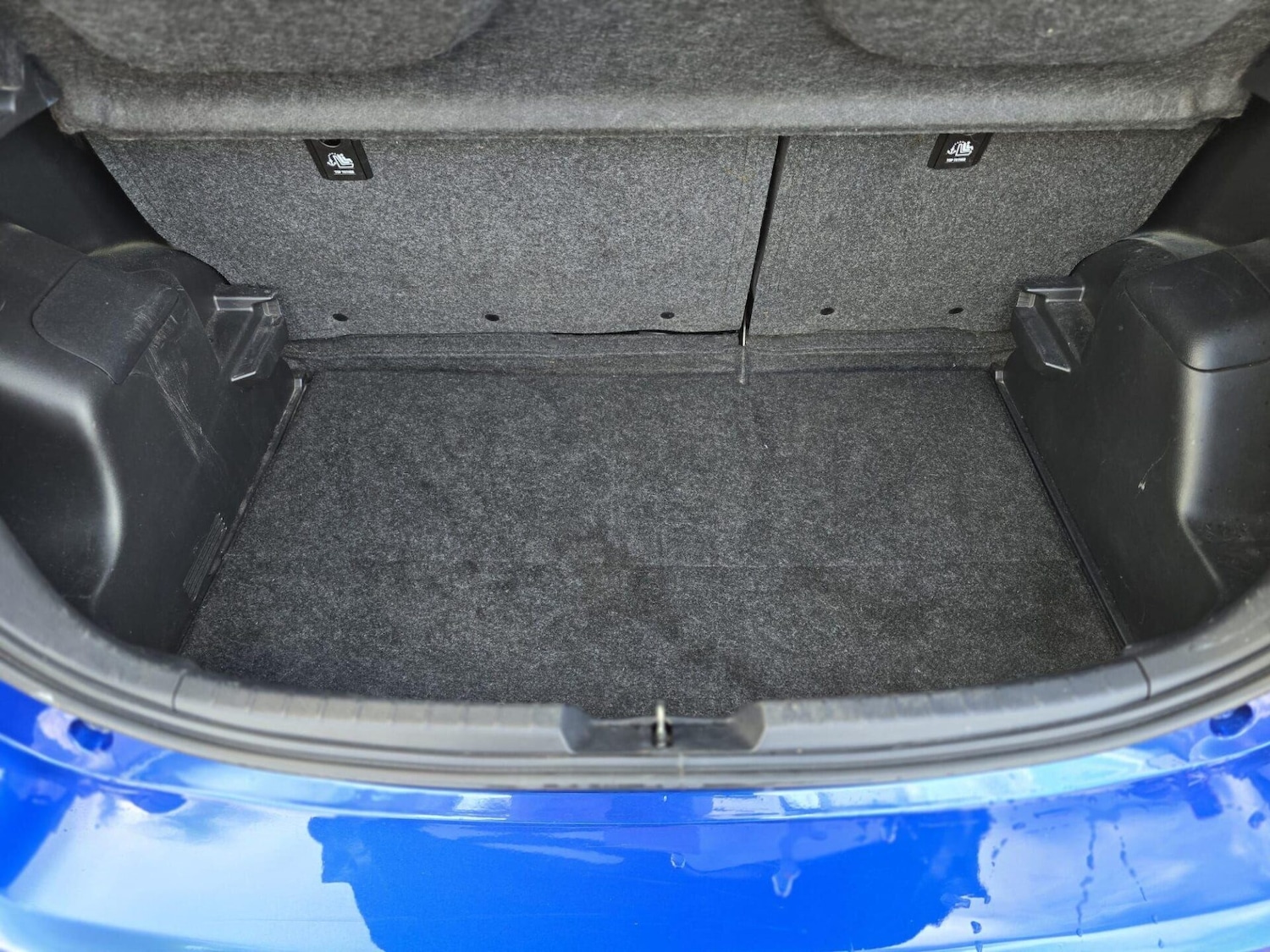 Used Toyota Yaris 2018 for sale - 76685609: Photo 36