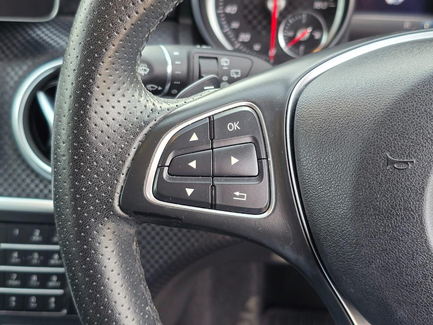 Used Mercedes-Benz A-Class 2016 for sale - 76148711: Photo 25