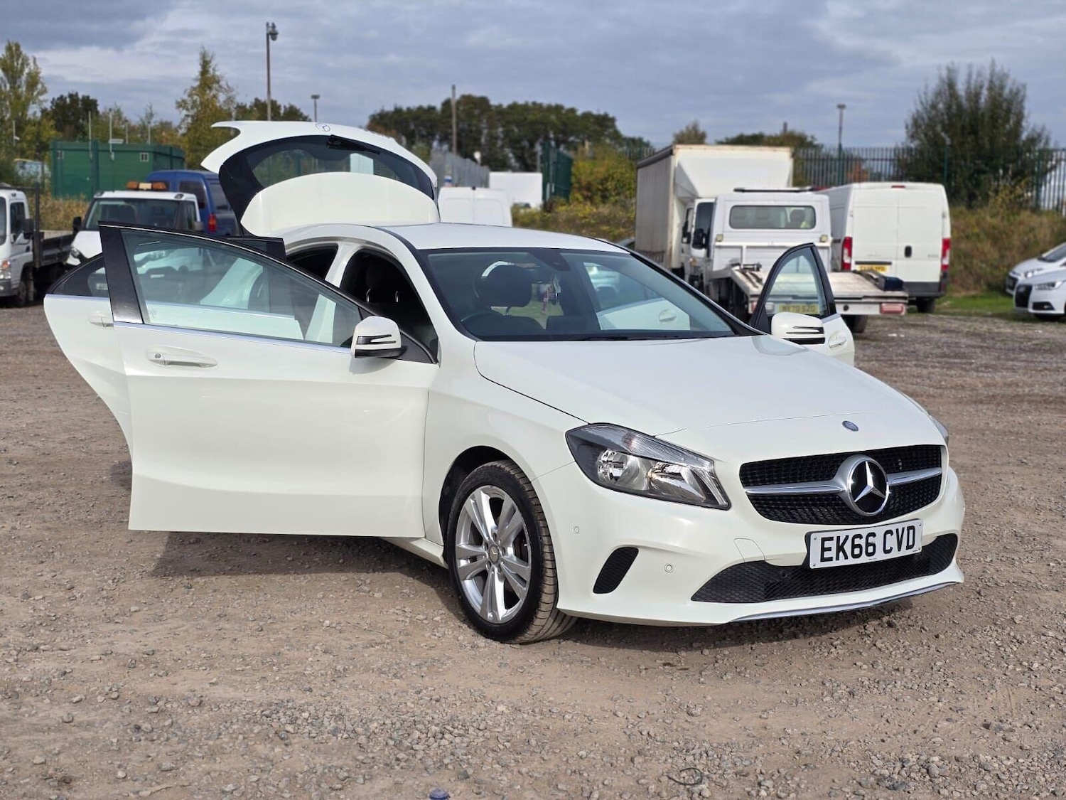 Used Mercedes-Benz A-Class 2016 for sale - 76148711: Photo 5