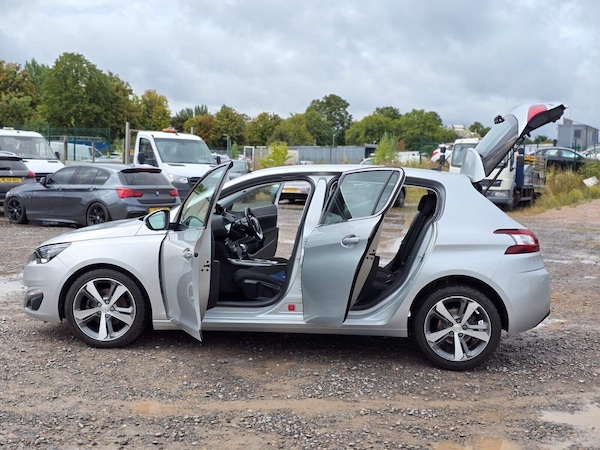 Used Peugeot 308 2015 for sale - 75529295: Photo 13