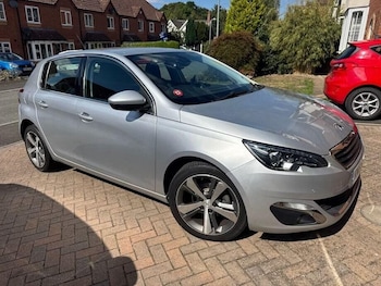 Used Peugeot 308 2015 for sale - 75529295: Photo