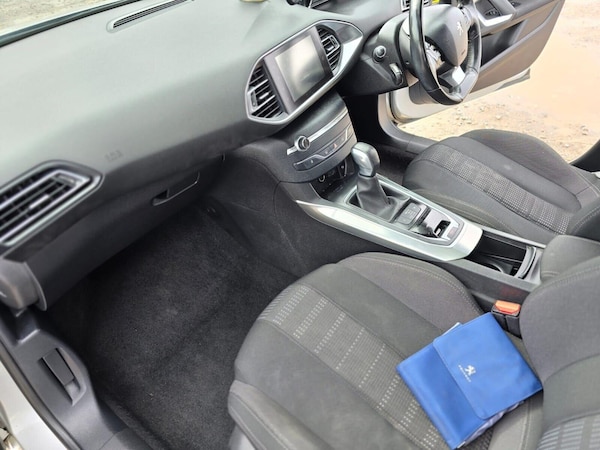 Used Peugeot 308 2015 for sale - 75529295: Photo 20