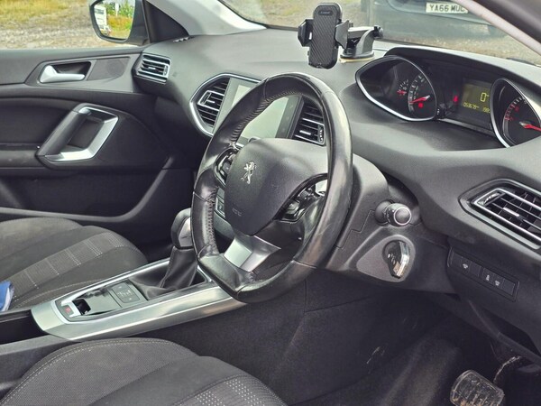 Used Peugeot 308 2015 for sale - 75529295: Photo 23