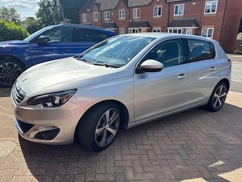 Used Peugeot 308 2015 for sale - 75529295: Photo