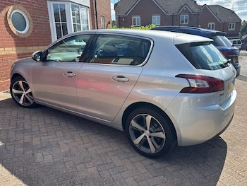 Used Peugeot 308 2015 for sale - 75529295: Photo