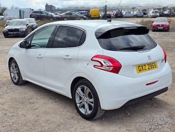 Used Peugeot 208 2014 for sale - 75426578: Photo