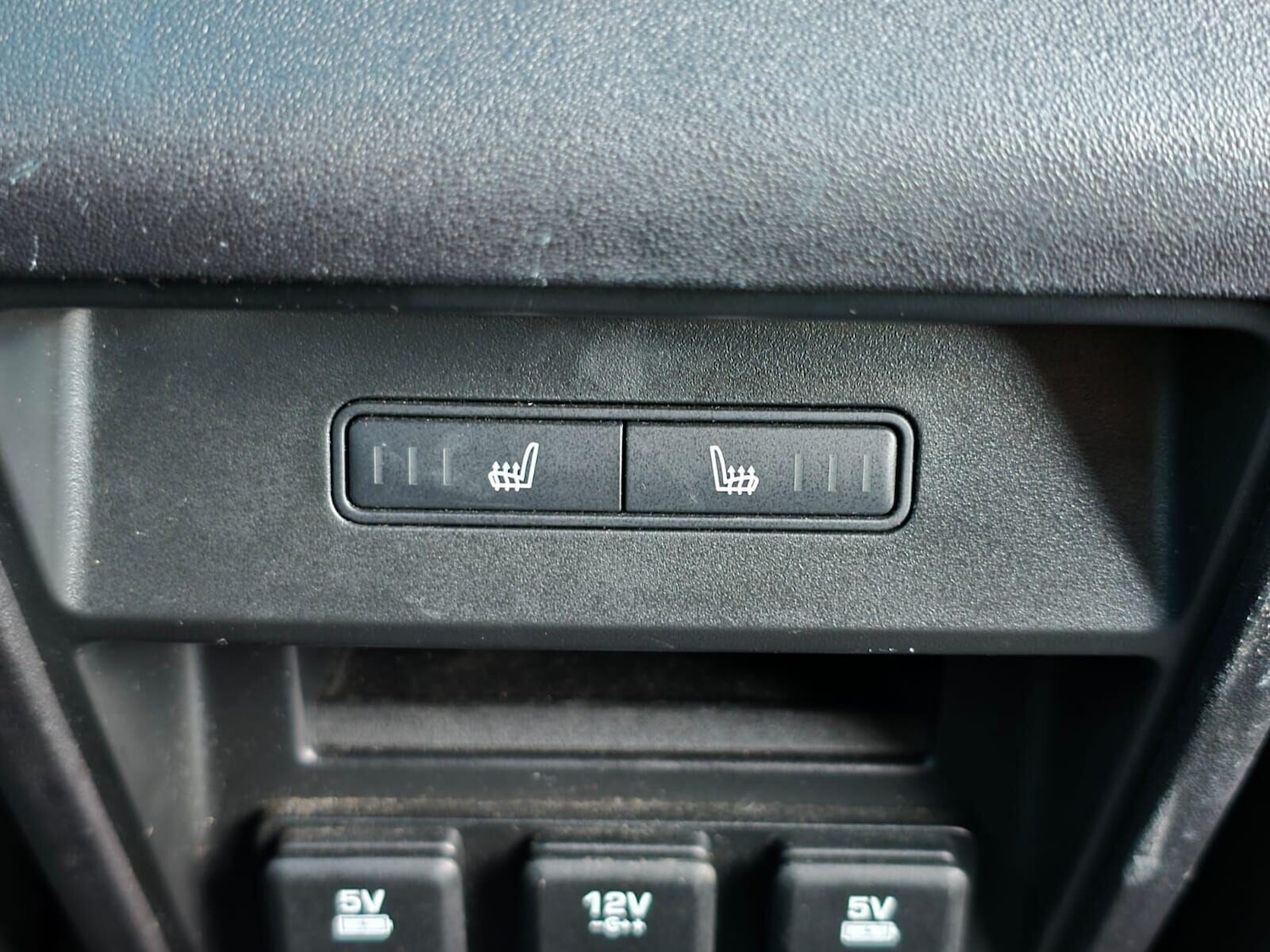 Used Land Rover Discovery Sport 2015 for sale - 76368792: Photo 26