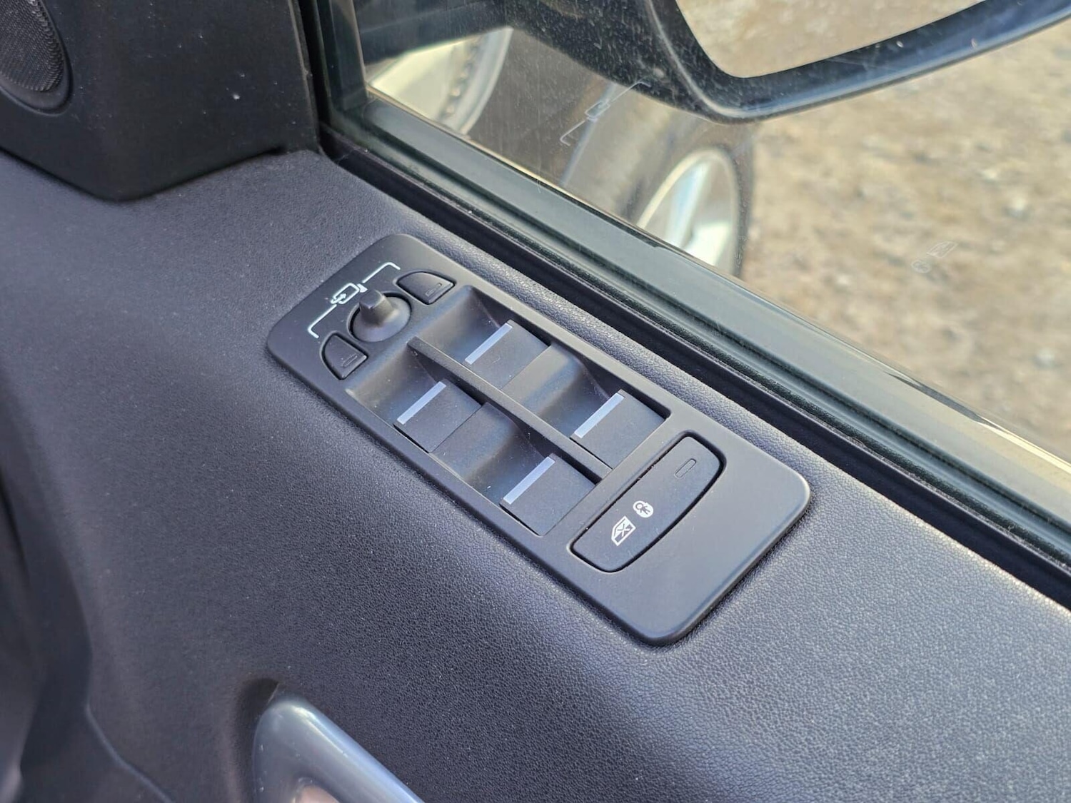 Used Land Rover Discovery Sport 2015 for sale - 76368792: Photo 29