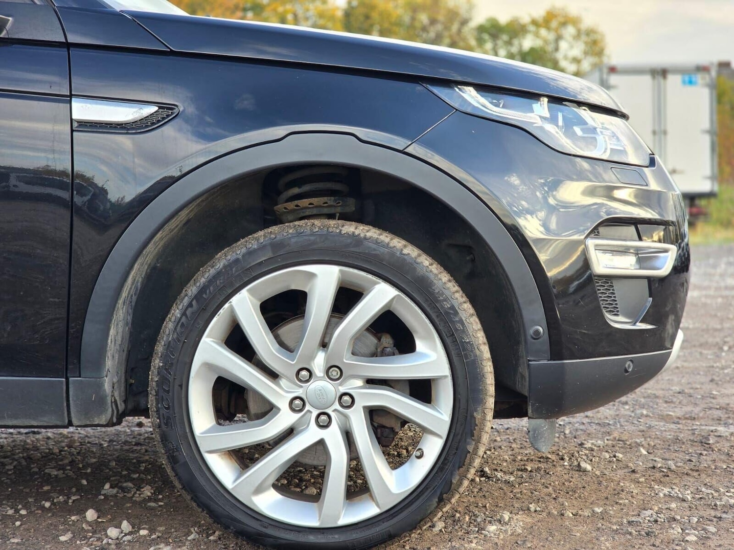 Used Land Rover Discovery Sport 2015 for sale - 76368792: Photo 32