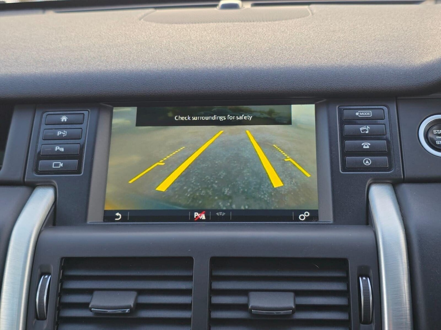 Used Land Rover Discovery Sport 2015 for sale - 76368792: Photo 36