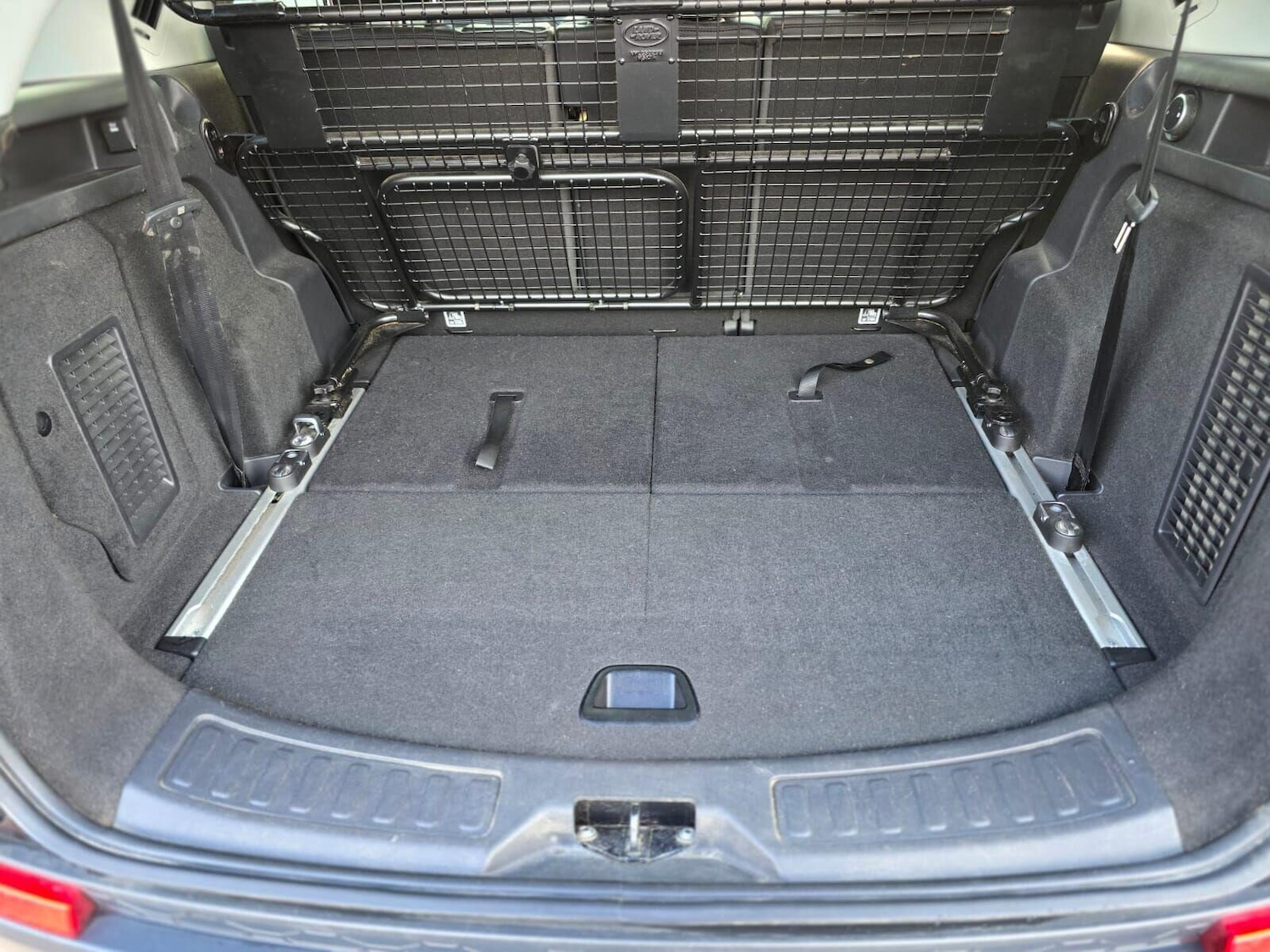 Used Land Rover Discovery Sport 2015 for sale - 76368792: Photo 38