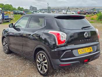 Used Ssangyong Tivoli 2015 for sale - 75054004: Photo