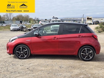 Used Toyota Yaris 2016 for sale - 79549694: Photo