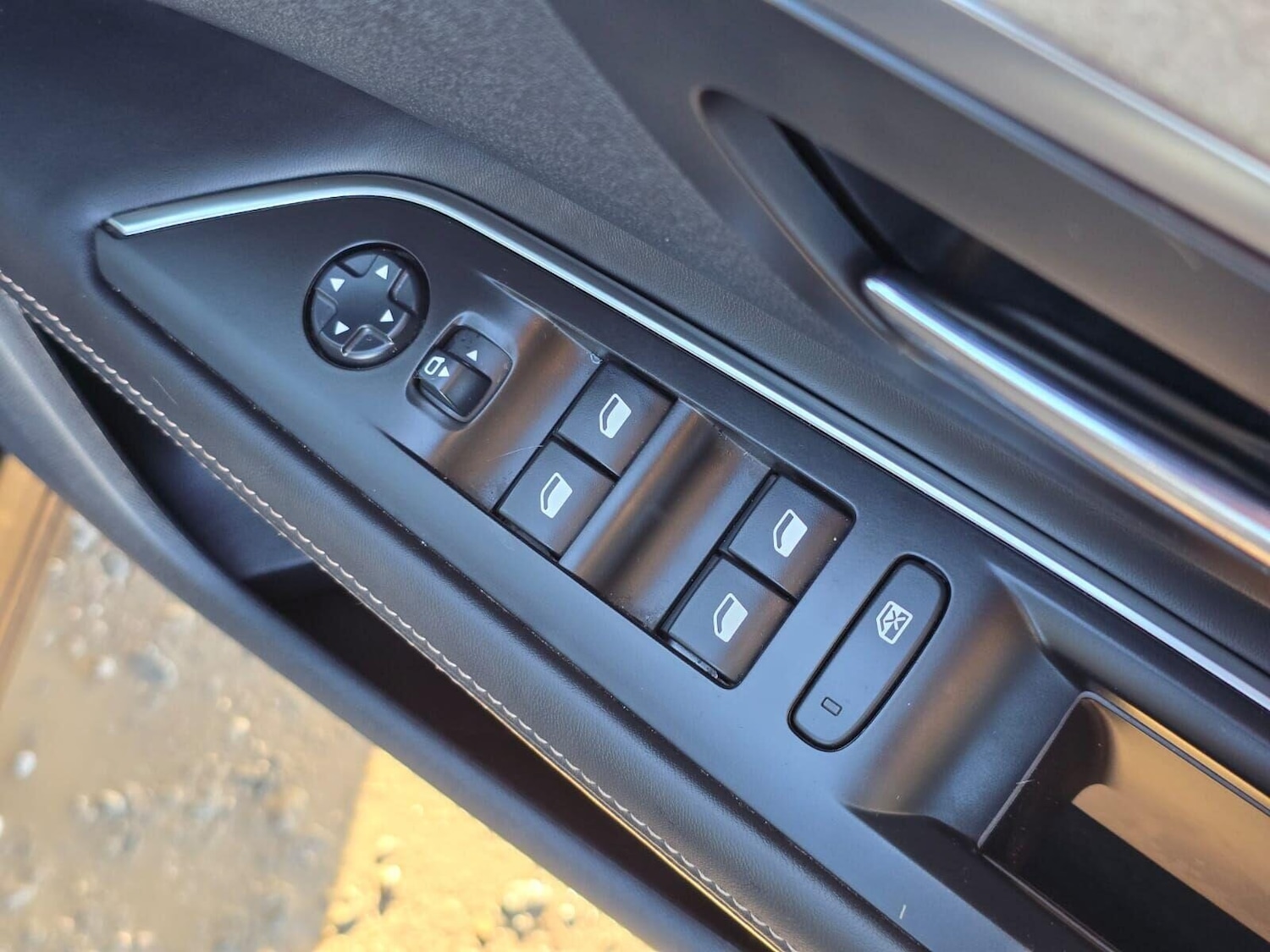 Used Peugeot 3008 2018 for sale - 76931145: Photo 33