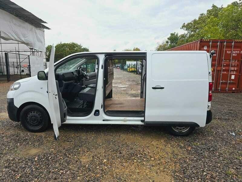 Used Vauxhall Vivaro 2019 for sale - 76859935: Photo 4