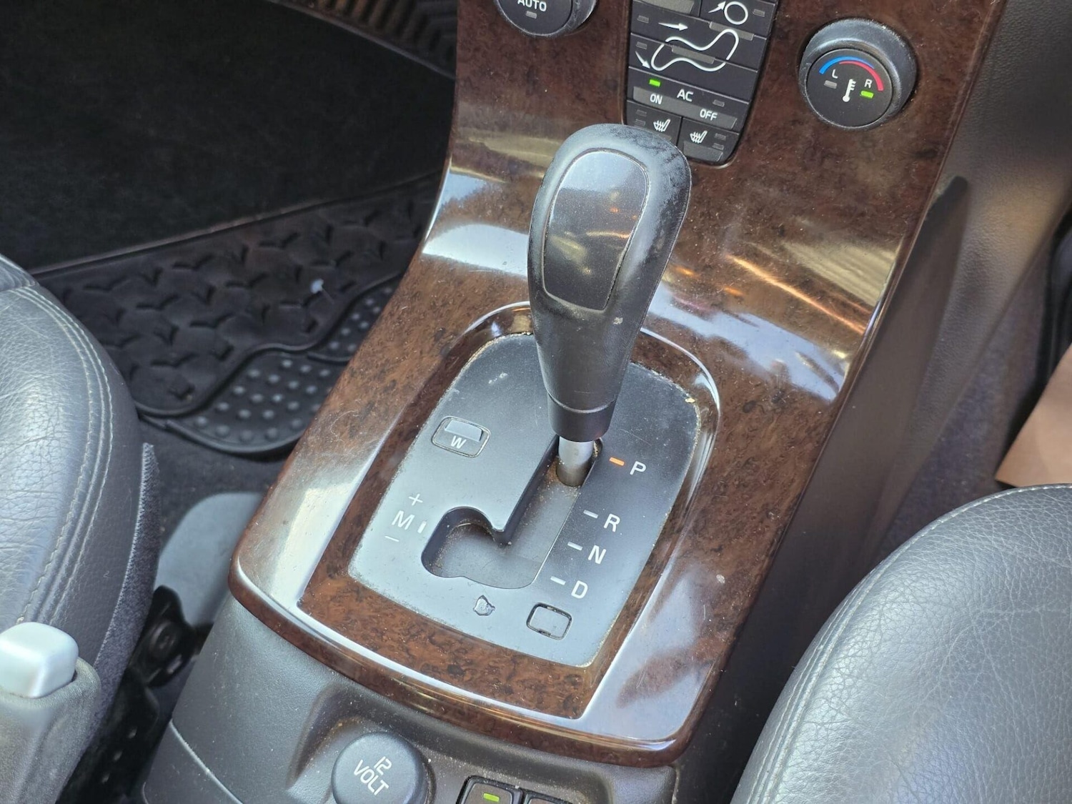 Used Volvo V50 2004 for sale - 77764175: Photo 18