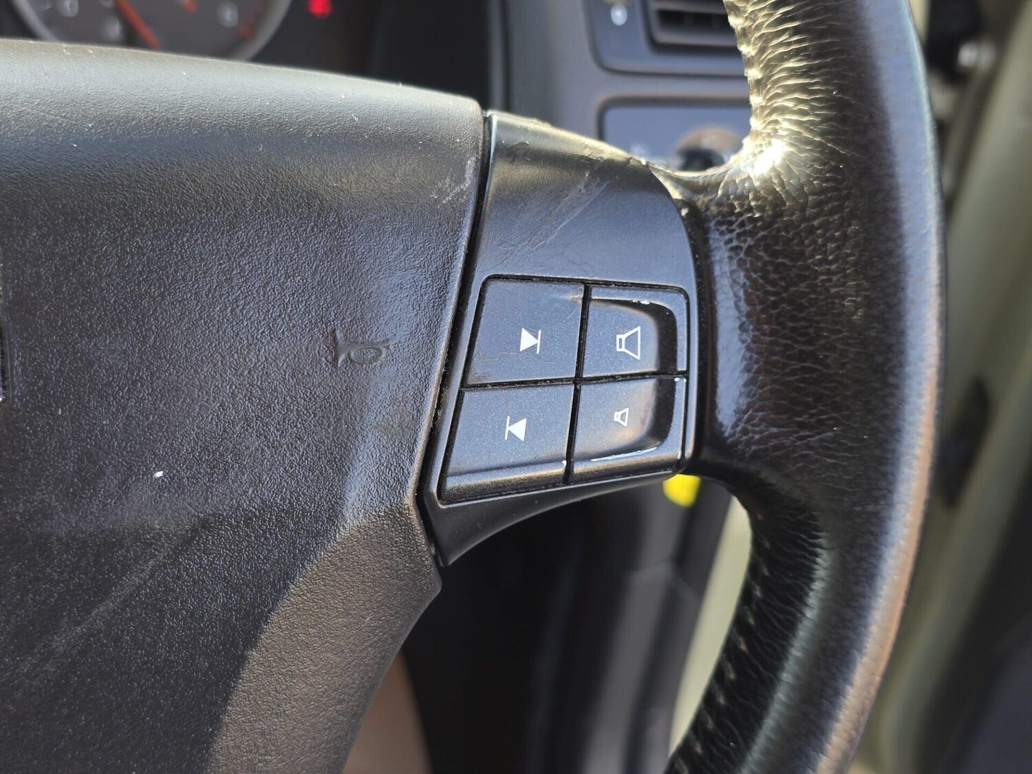 Used Volvo V50 2004 for sale - 77764175: Photo 26