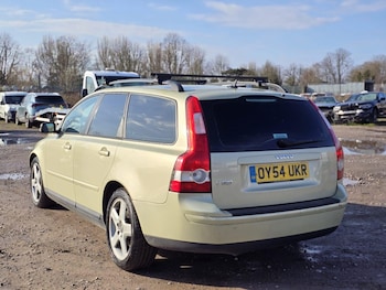 Used Volvo V50 2004 for sale - 77764175: Photo