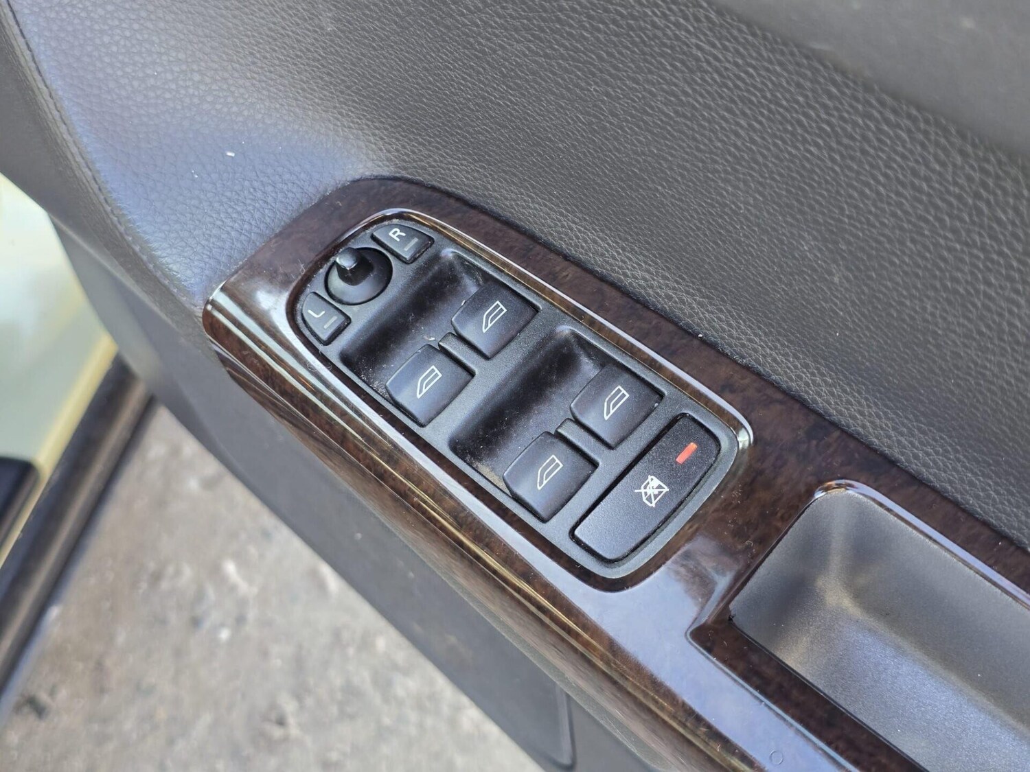 Used Volvo V50 2004 for sale - 77764175: Photo 52